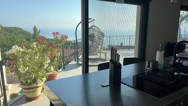 An Exclusive Collection of Two Panoramic Villas Budva — photo 7